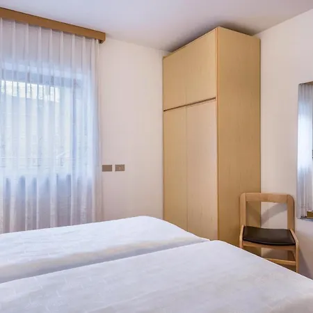 Erina App D Apartment