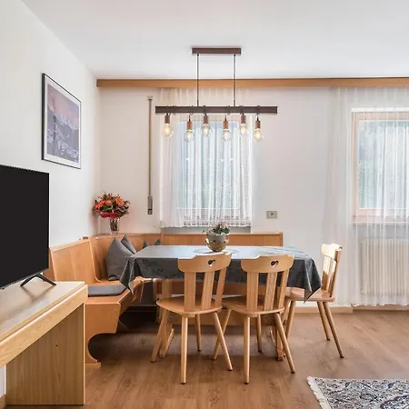 Apartment Erina App D *